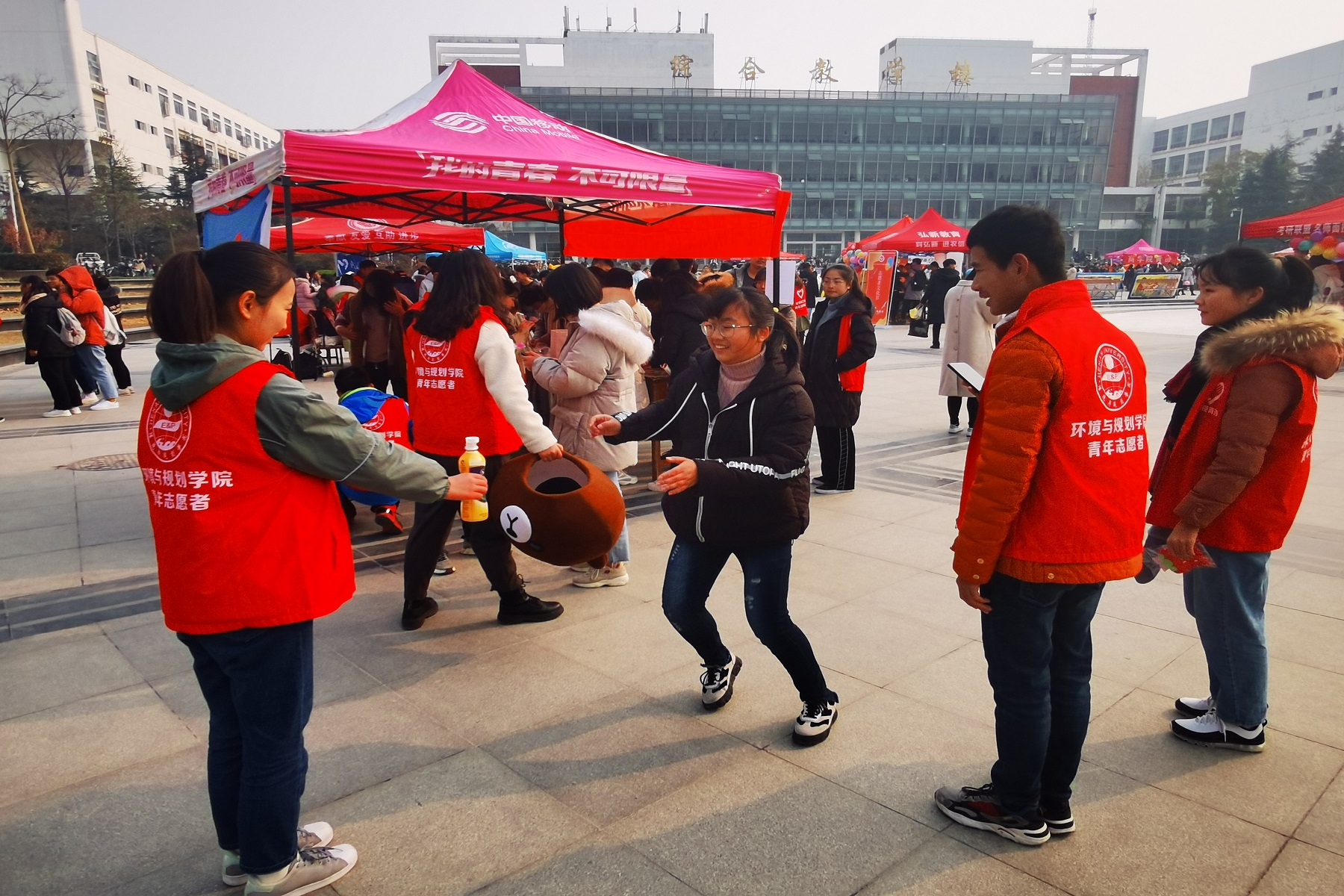 2018北京友好城市国际青年交流营开营_公益_环球网